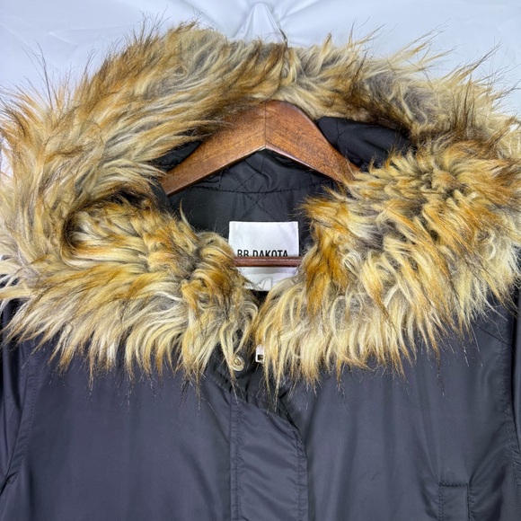 BB Dakota Hooded Anorak with Faux Fur Trim - Picture 2 of 13